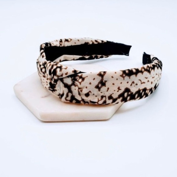 Python Print Knot Headband - Picture 2 of 2